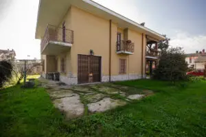 Esterno villa in vendita Colturano