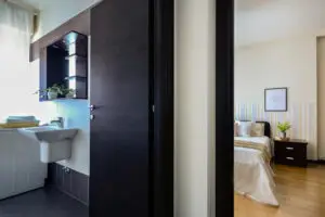 Agenzia Immobiliare Lodi - Vendita Bilocale Monza disimpegno