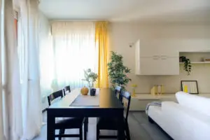 Agenzia Immobiliare Lodi - Vendita Bilocale Monza con posto auto e cantina