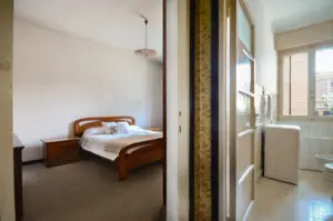 Agenzia Immobiliare Lodi 4 locali Zona Fanfani camera matrimoniale e bagno
