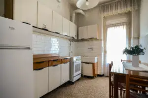 Agenzia Immobiliare Lodi 4 locali Zona Fanfani ampia cucina